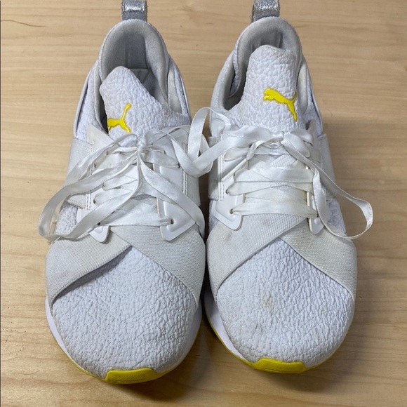 Puma‎ Muse Trailblazer White and Yellow Athletic Sneakers women’s size 8 - Picture 2 of 8